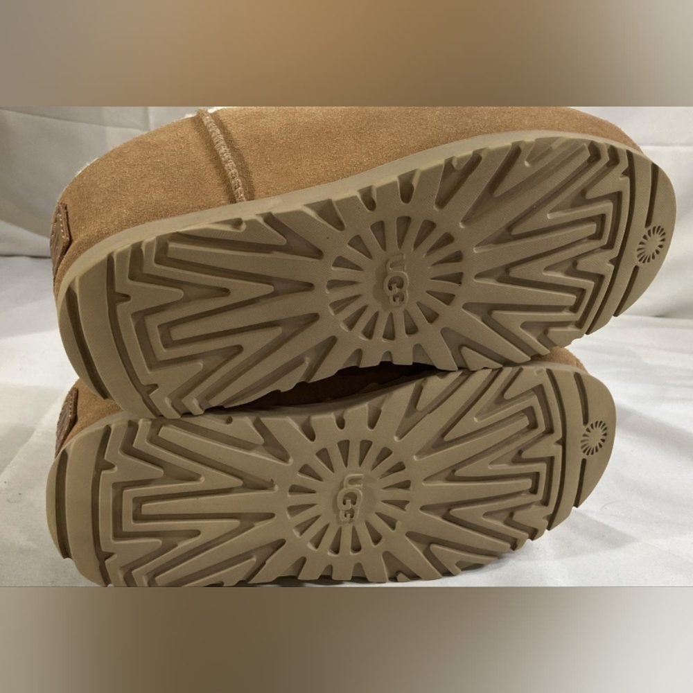 UGG Wmns Pumped Slide 'Chestnut' Slippers Size 9 W/Box MSRP $160 - Picture 9 of 12